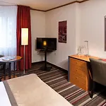 ليوناردو فايمار 4*