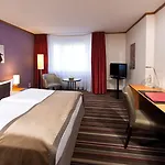 ليوناردو فايمار 4*