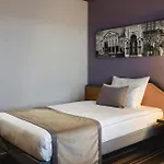 ليوناردو فايمار 4*