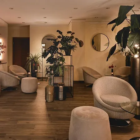 Hotel Leonardo 4*