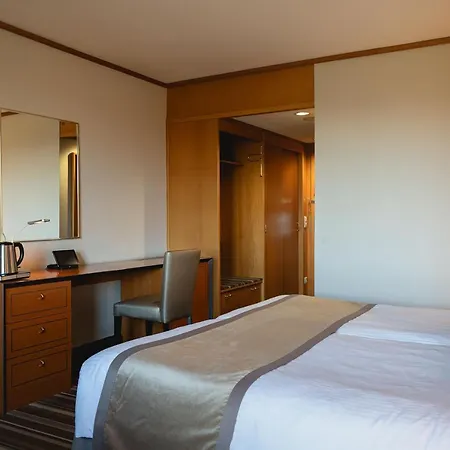 Hotel Leonardo