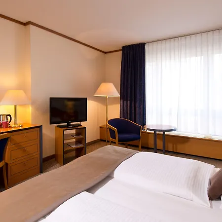 Leonardo Otel