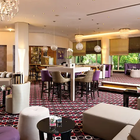 Leonardo Hotel