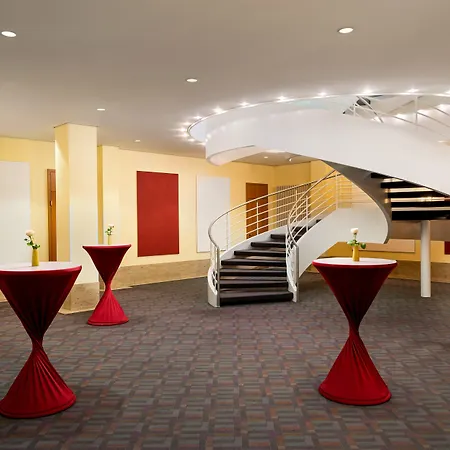 Hotel Leonardo