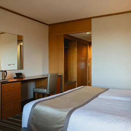 Hotel Leonardo